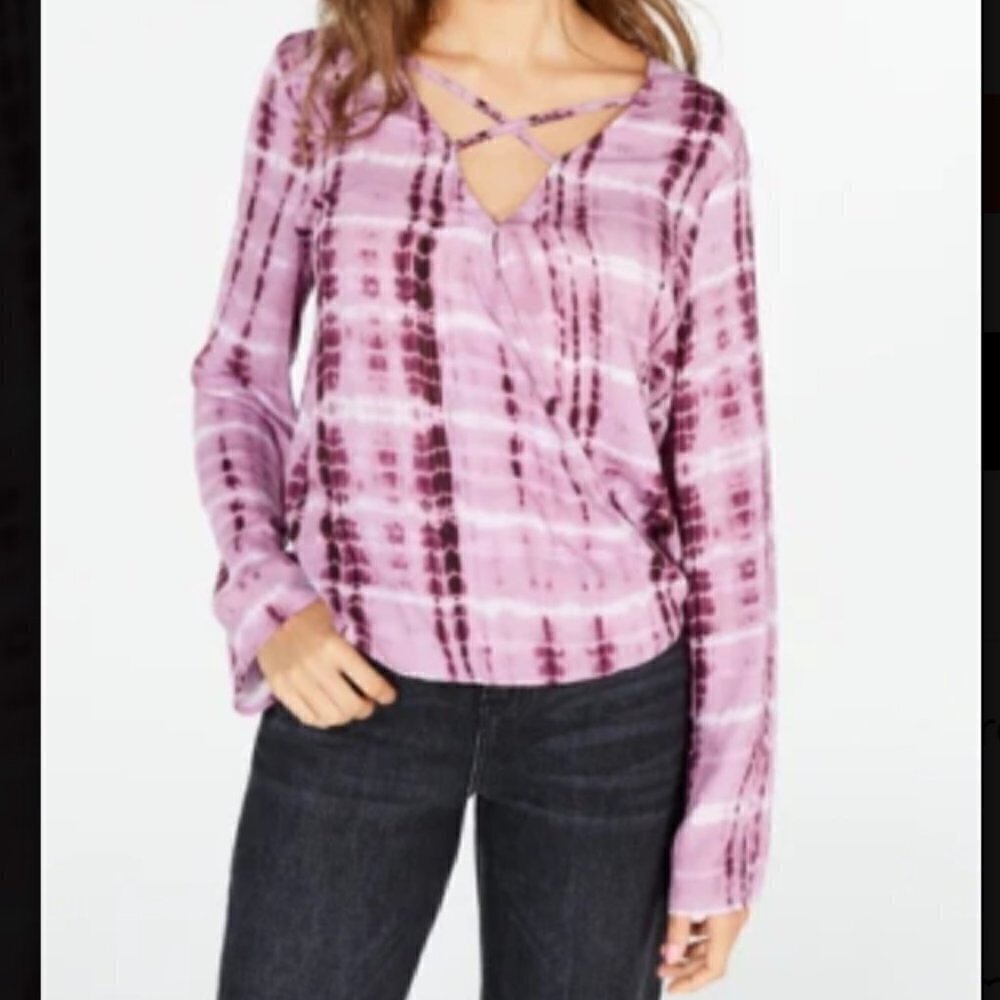 Freshman Women's Juniors Size XS Surplice Neck Blouse Lavender Mist Tie Dye
